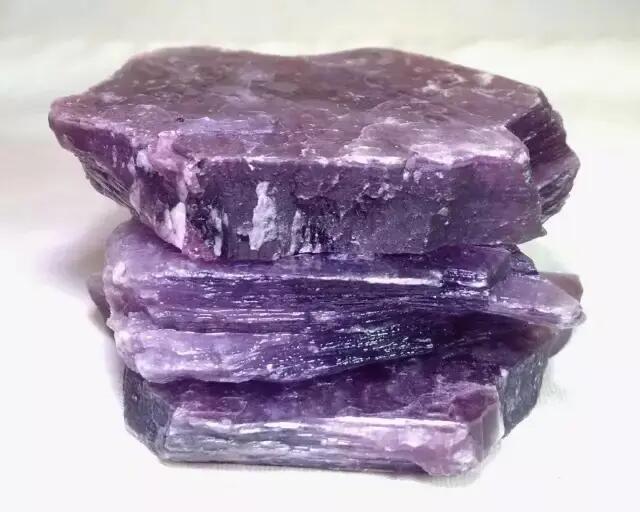 生产碳酸锂的原料都有哪些？碳酸锂是如何生产的？